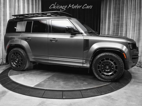 Used 2025 Land Rover Defender 110 AWD/4WD image 6