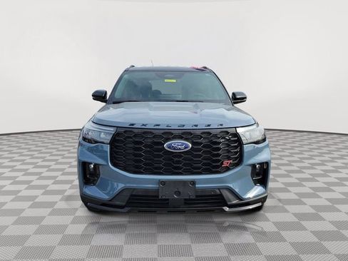 Certified 2025 Ford Explorer ST AWD/4WD image 8