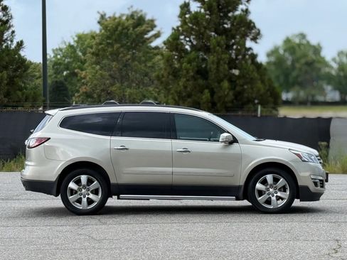 Used 2016 Chevrolet Traverse LTZ w/ LPO, 'HIT The Road' Package FWD image 7