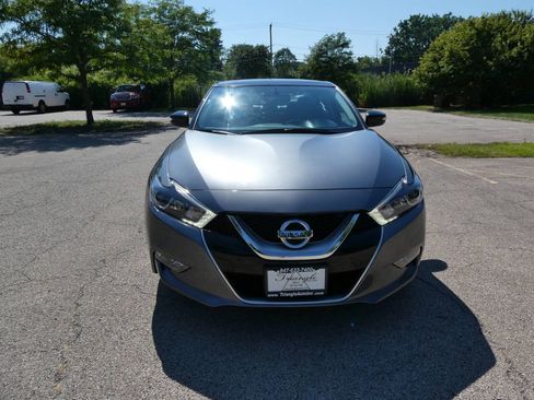 Used 2016 Nissan Maxima 3.5 SL w/ Interior Lighting Package FWD image 2