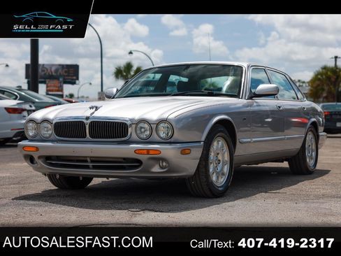 Used 2002 Jaguar XJ8 image 1