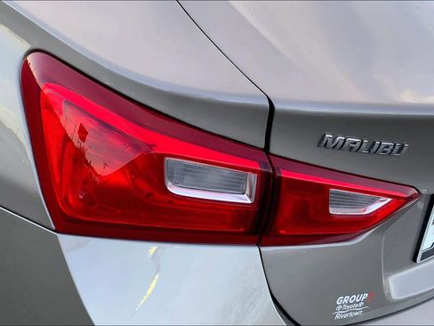 Used 2024 Chevrolet Malibu LT image 27