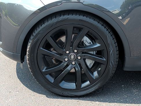 Used 2018 Land Rover Discovery HSE Luxury AWD/4WD image 16