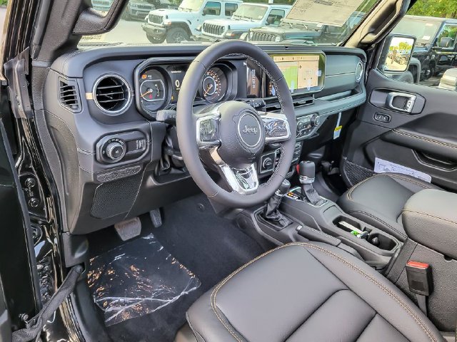 New 2027 Jeep Wrangler Unlimited Sahara AWD/4WD image 10
