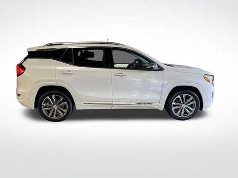 Used 2020 GMC Terrain Denali w/ Denali Premium Package AWD/4WD image 7