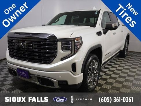 Used 2023 GMC Sierra 1500 Denali Ultimate AWD/4WD image 1