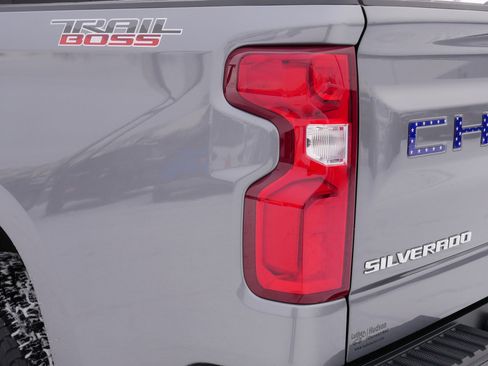 Used 2020 Chevrolet Silverado 1500 LT Trail Boss image 17