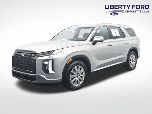 Used 2024 Hyundai Palisade SEL FWD image 1