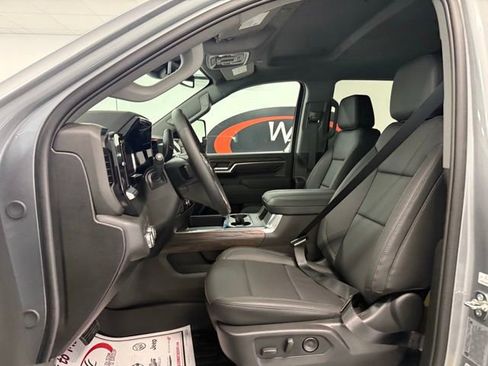 New 2026 GMC Sierra 2500 SLT w/ SLT Premium Package image 11