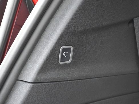 New 2026 Chrysler Pacifica Select image 32