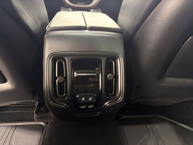 Used 2021 Aston Martin DBX AWD/4WD image 24
