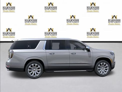 New 2026 Chevrolet Suburban Premier w/ Sun And Tow Package AWD/4WD image 7