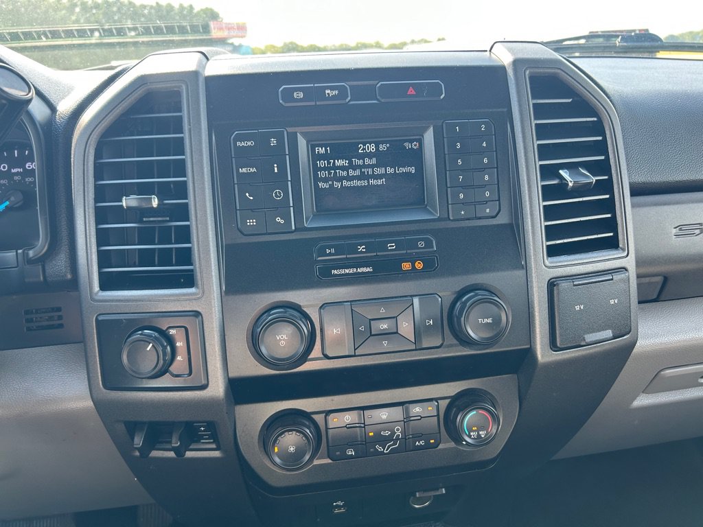 Used 2020 Ford F250 XL w/ Power Equipment Group AWD/4WD image 18