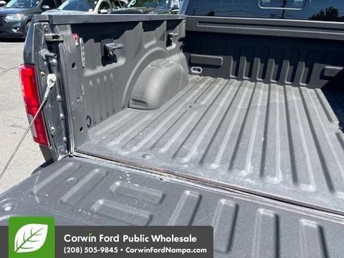 Used 2018 Ford F150 Lariat w/ Equipment Group 502A Luxury AWD/4WD image 30
