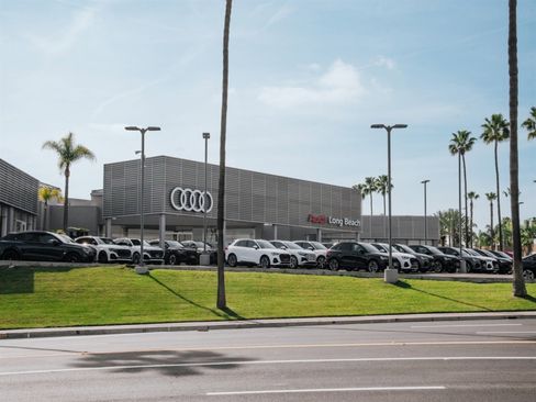 Used 2023 Audi Q7 3.0T Premium Plus image 30