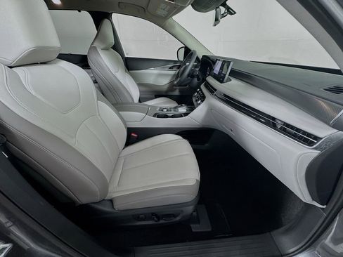 Certified 2026 INFINITI QX60 Luxe w/ Cargo Package FWD image 38