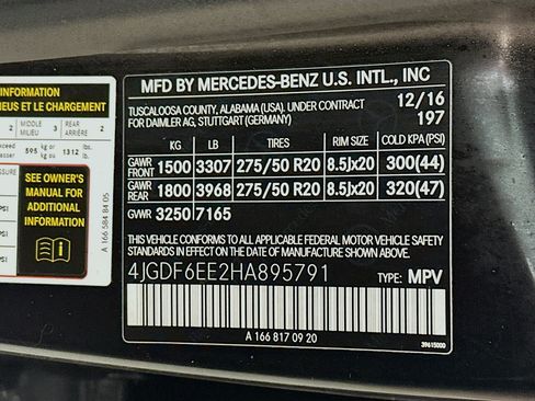 Used 2017 Mercedes-Benz GLS 450 4MATIC image 32