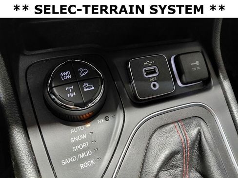 Used 2022 Jeep Cherokee Trailhawk w/ Trailer Tow Group image 24