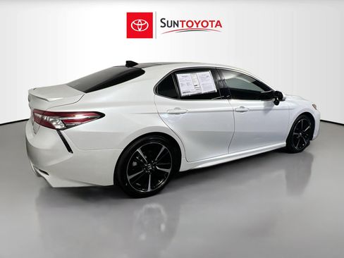 Used 2019 Toyota Camry XSE w/ Navigation Package FWD image 4