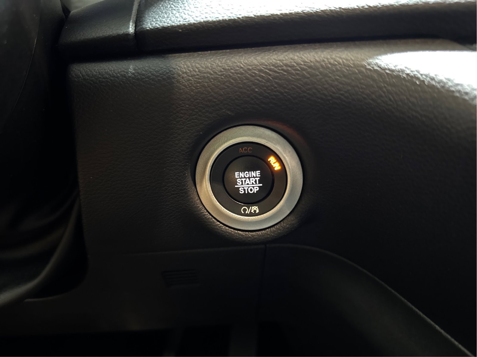 Used 2020 Chrysler Pacifica Touring w/ S Appearance Package FWD image 34