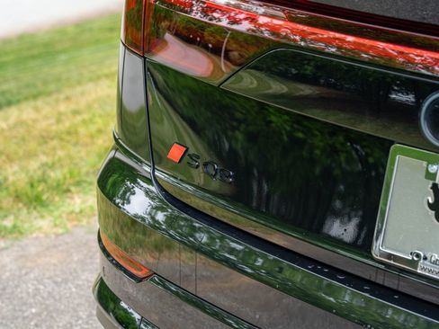 Used 2024 Audi SQ8 Premium Plus AWD/4WD image 12