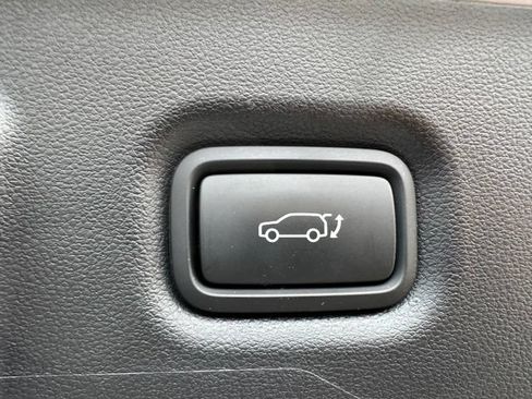 Used 2025 Hyundai Ioniq 5 Limited AWD/4WD image 10