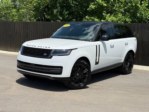 Certified 2025 Land Rover Range Rover SE AWD/4WD image 1