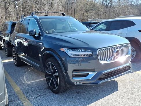 Used 2024 Volvo XC90 B6 Plus w/ Protection Package Premier image 4