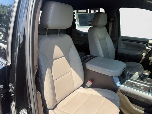 Used 2023 Chevrolet Silverado 1500 LTZ AWD/4WD image 28