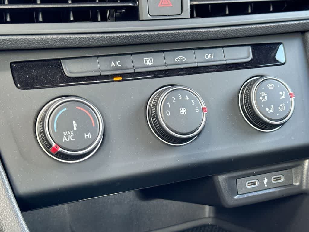 Certified 2023 Volkswagen Jetta Sport FWD image 19