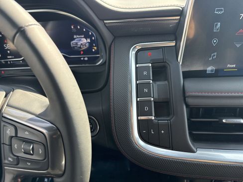 Used 2024 Chevrolet Tahoe RST w/ Luxury Package image 21