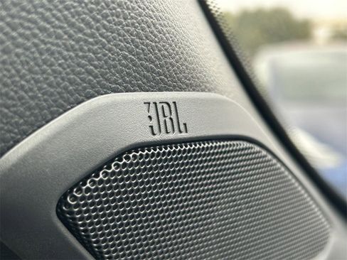 Used 2025 Toyota Tacoma SR5 image 36