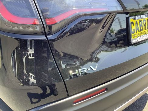 Used 2023 Honda HR-V Sport image 38