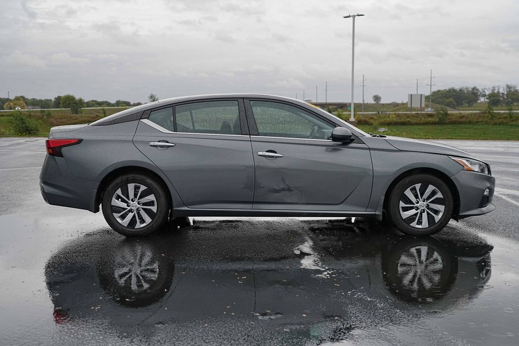 Used 2021 Nissan Altima 2.5 S FWD image 5