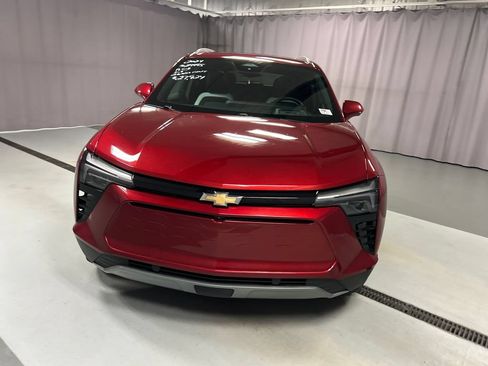Used 2024 Chevrolet Blazer EV LT AWD/4WD image 2