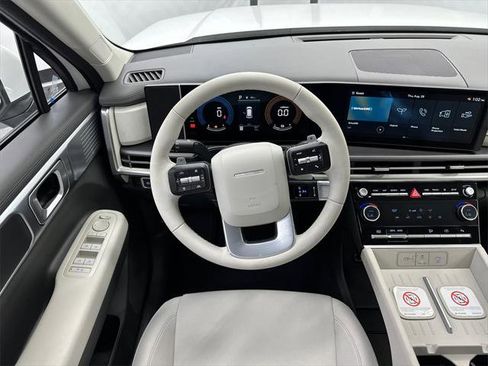 New 2026 Hyundai Santa Fe SE image 23