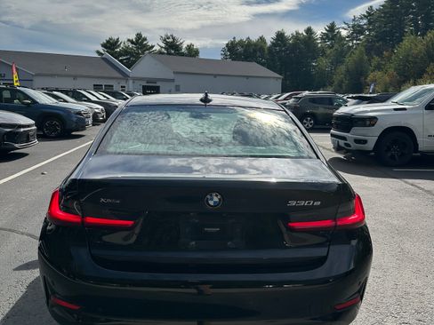 Used 2021 BMW 330e xDrive w/ Convenience Package image 6