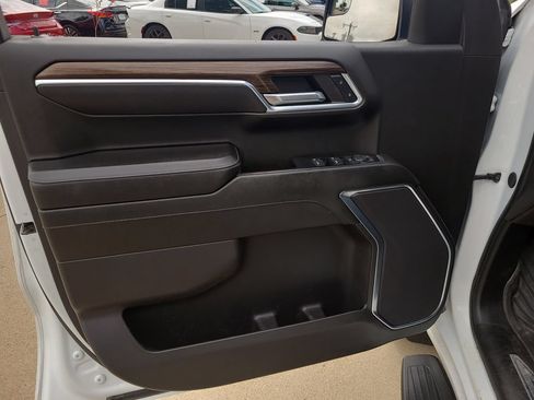 Used 2024 Chevrolet Silverado 1500 LT Trail Boss w/ Protection Package AWD/4WD image 19
