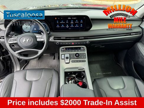 Used 2024 Hyundai Palisade SEL w/ Premium Package FWD image 12