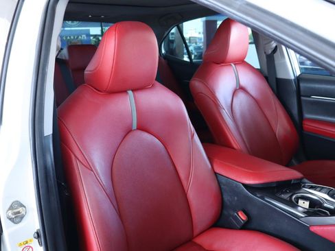 Used 2019 Toyota Camry XSE w/ Driver Assist Package image 37