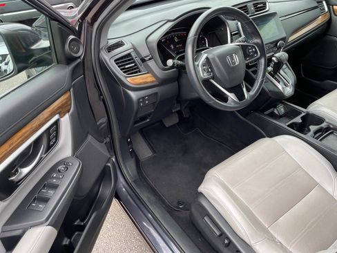 Used 2019 Honda CR-V Touring image 6