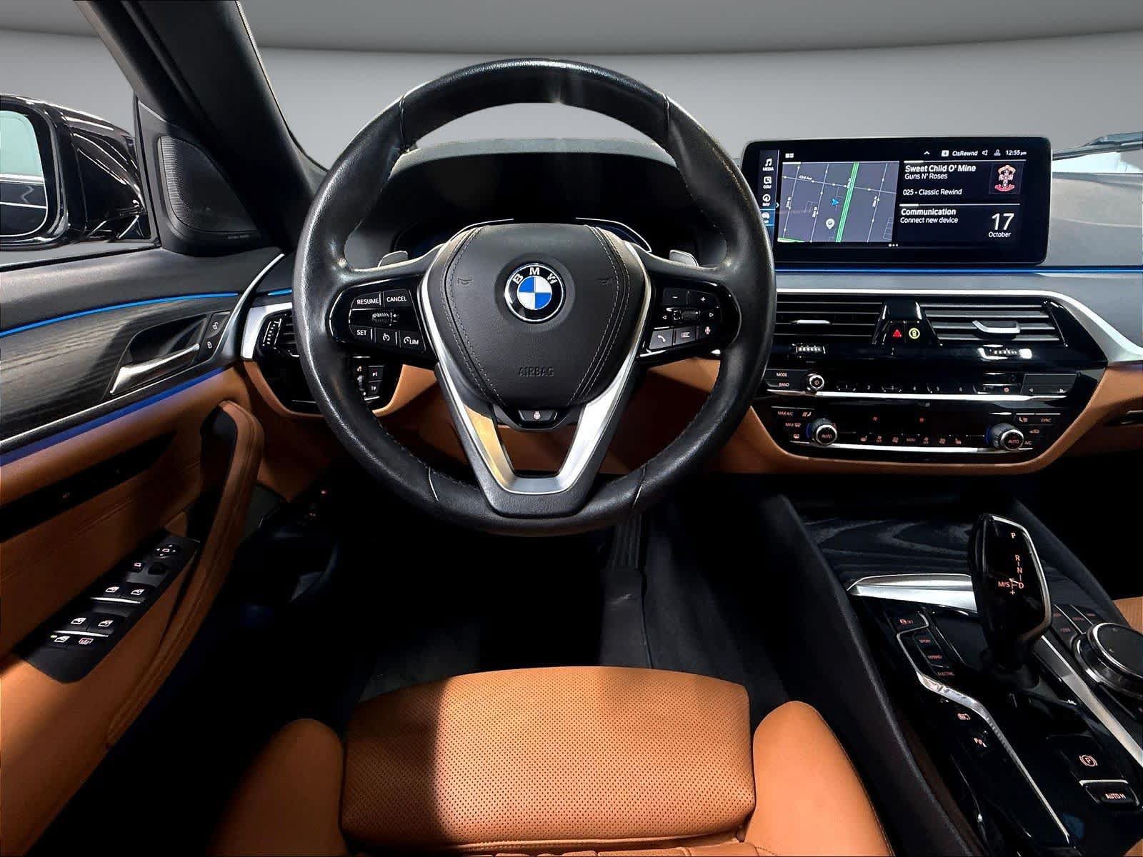 Used 2023 BMW 530e xDrive w/ Premium Package AWD/4WD image 10