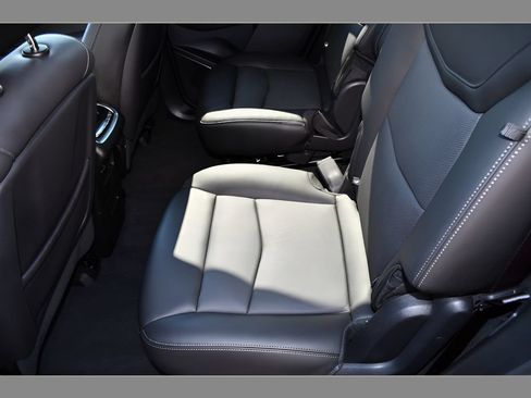 Used 2024 Cadillac XT6 Premium Luxury w/ LPO, Floor Liner Package AWD/4WD image 16
