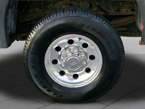 Used 2001 Ford F250 XLT AWD/4WD image 10