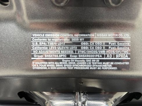 New 2025 Nissan Pathfinder SV image 32