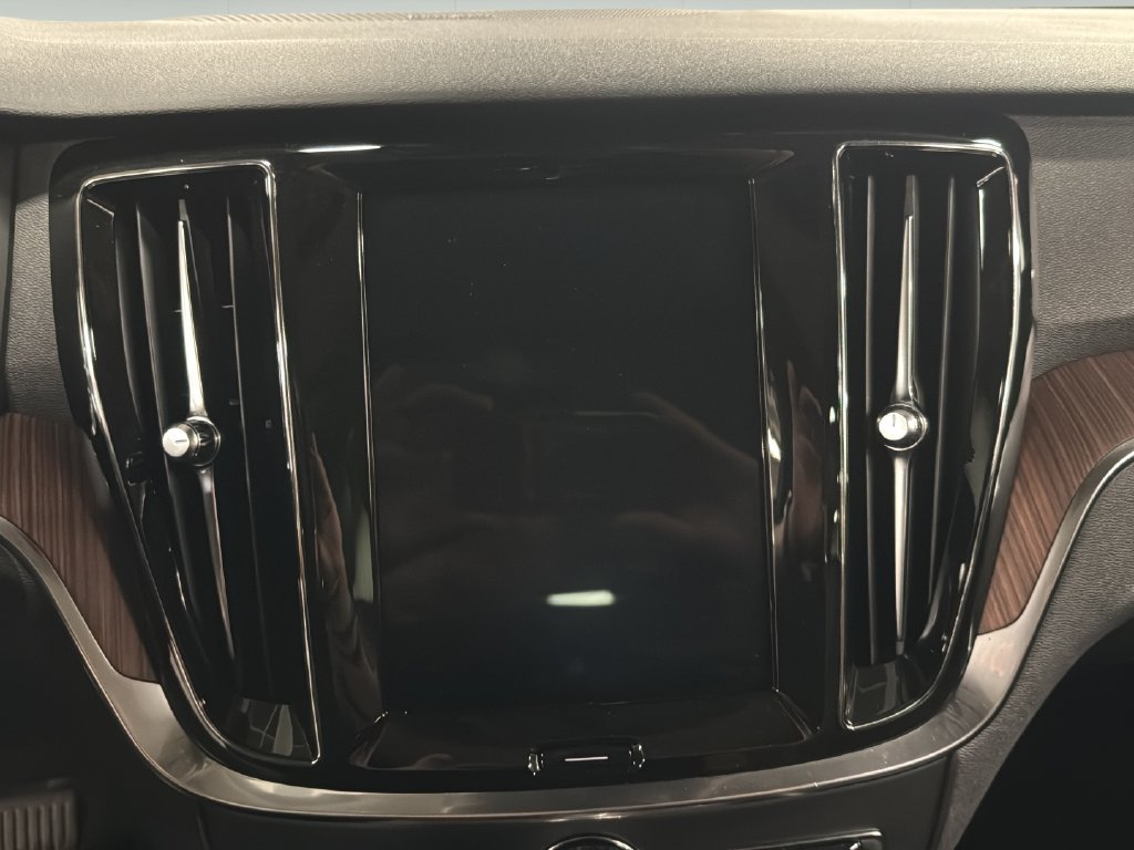 Used 2019 Volvo S60 T6 Momentum AWD/4WD image 23