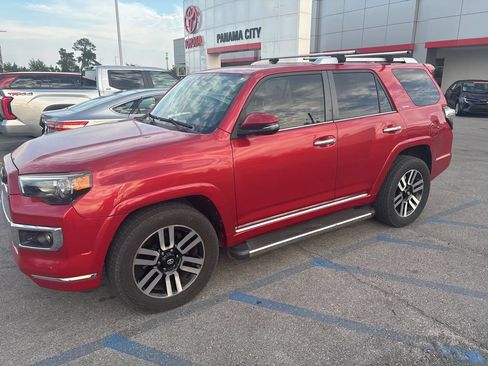 Used 2018 Toyota 4Runner Limited AWD/4WD image 5