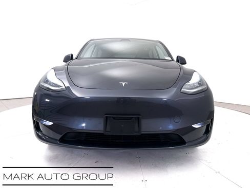 Used 2022 Tesla Model Y Long Range AWD/4WD image 12