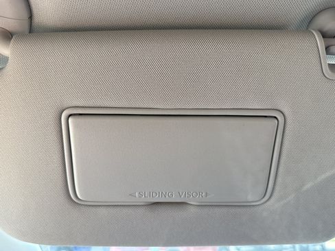 Used 2019 Nissan Rogue SL AWD/4WD image 24
