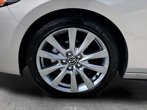 Used 2023 MAZDA MAZDA3 s FWD image 12